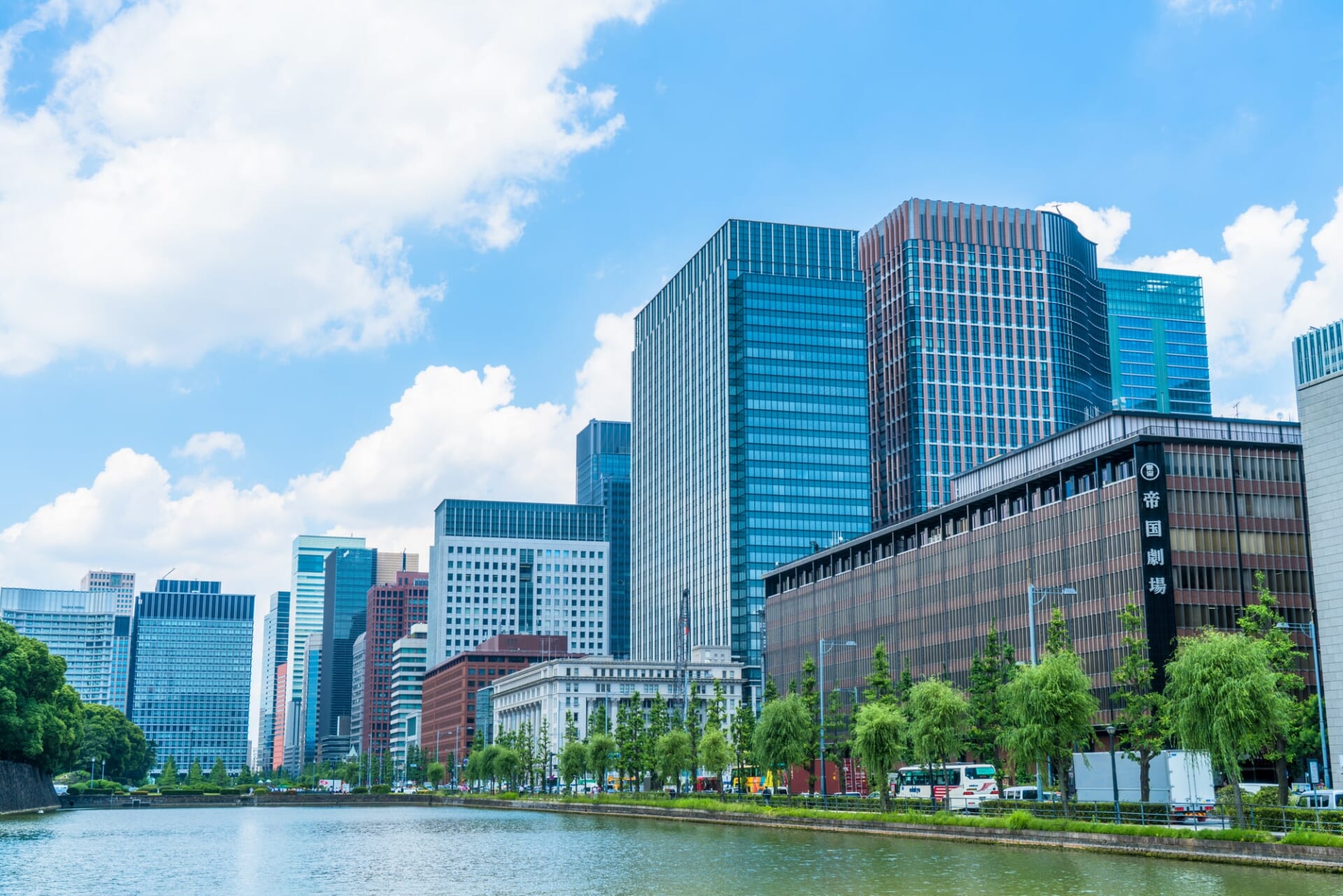 騰雲不動産株式会社